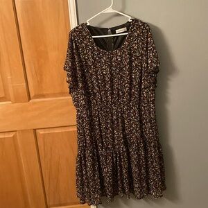 Dress, size 20, elastic waist, tiered skirt, above knee
